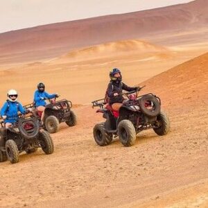 Cuatrimotos en la Reserva de Paracas