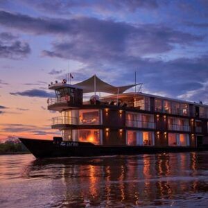 Crucero en Iquitos "Zafiro" 4d/3n