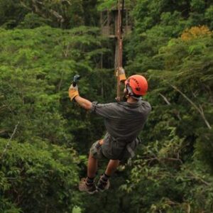 Zipline y Kayak en el Río Momón + Mariposario
