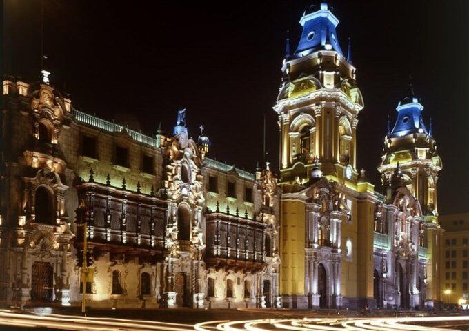 Lima de Noche + Circuito Mágico del Agua
